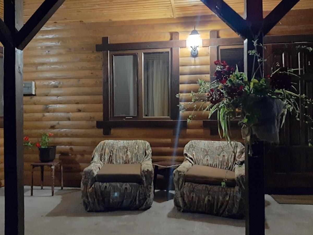 Садиба Орисин Явір Orysyn Yavir Hostal Svityaz' Exterior foto