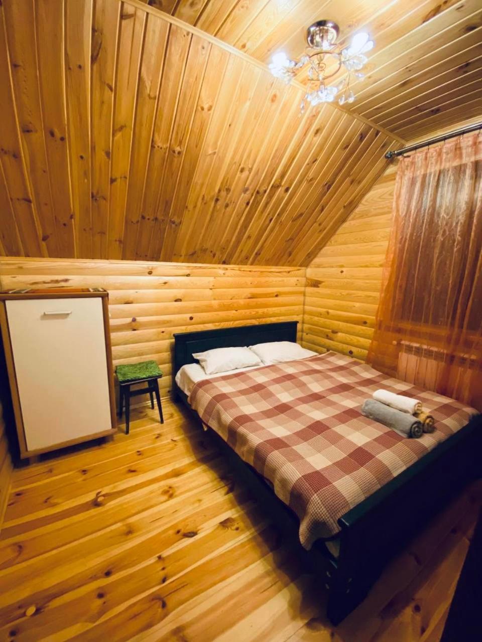 Садиба Орисин Явір Orysyn Yavir Hostal Svityaz' Exterior foto